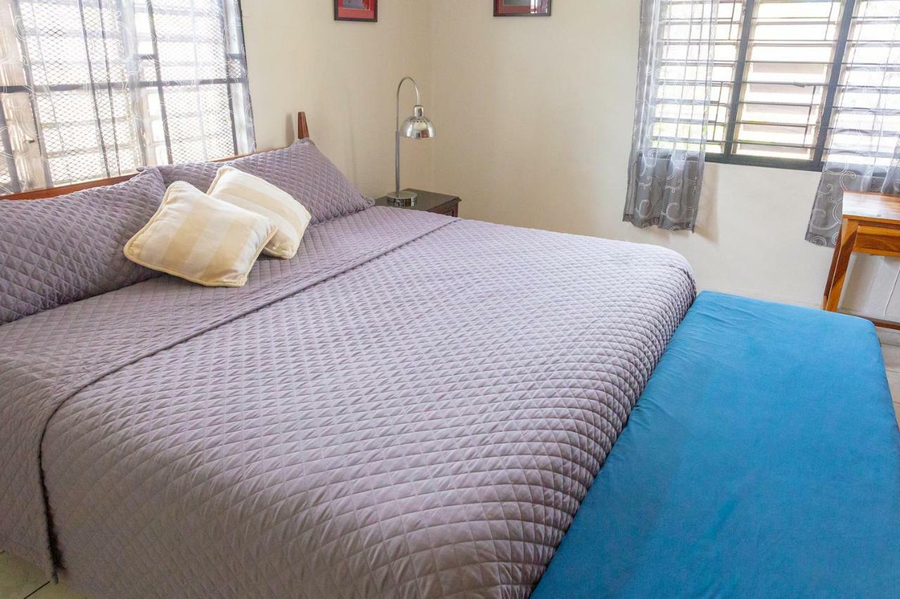 קינגסטון 2 Bedroom On Private Estate מראה חיצוני תמונה