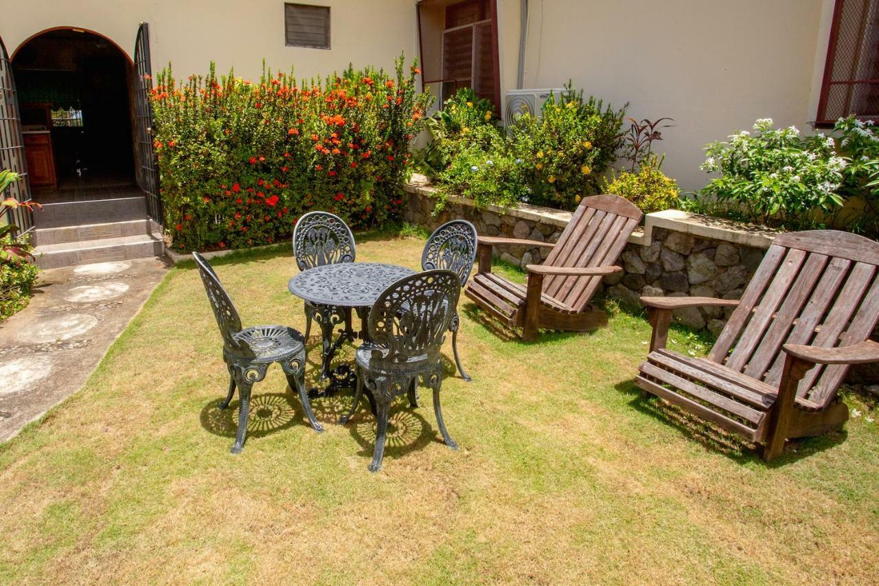 קינגסטון 2 Bedroom On Private Estate מראה חיצוני תמונה